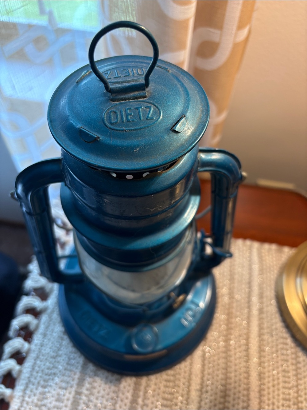 Dietz No. 1 Little Wizard Kerosene Lantern - Picture 2 of 6